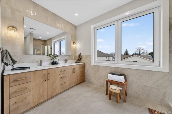 $1,500,000 | 2460 Centre Avenue, Bellmore, NY 11710