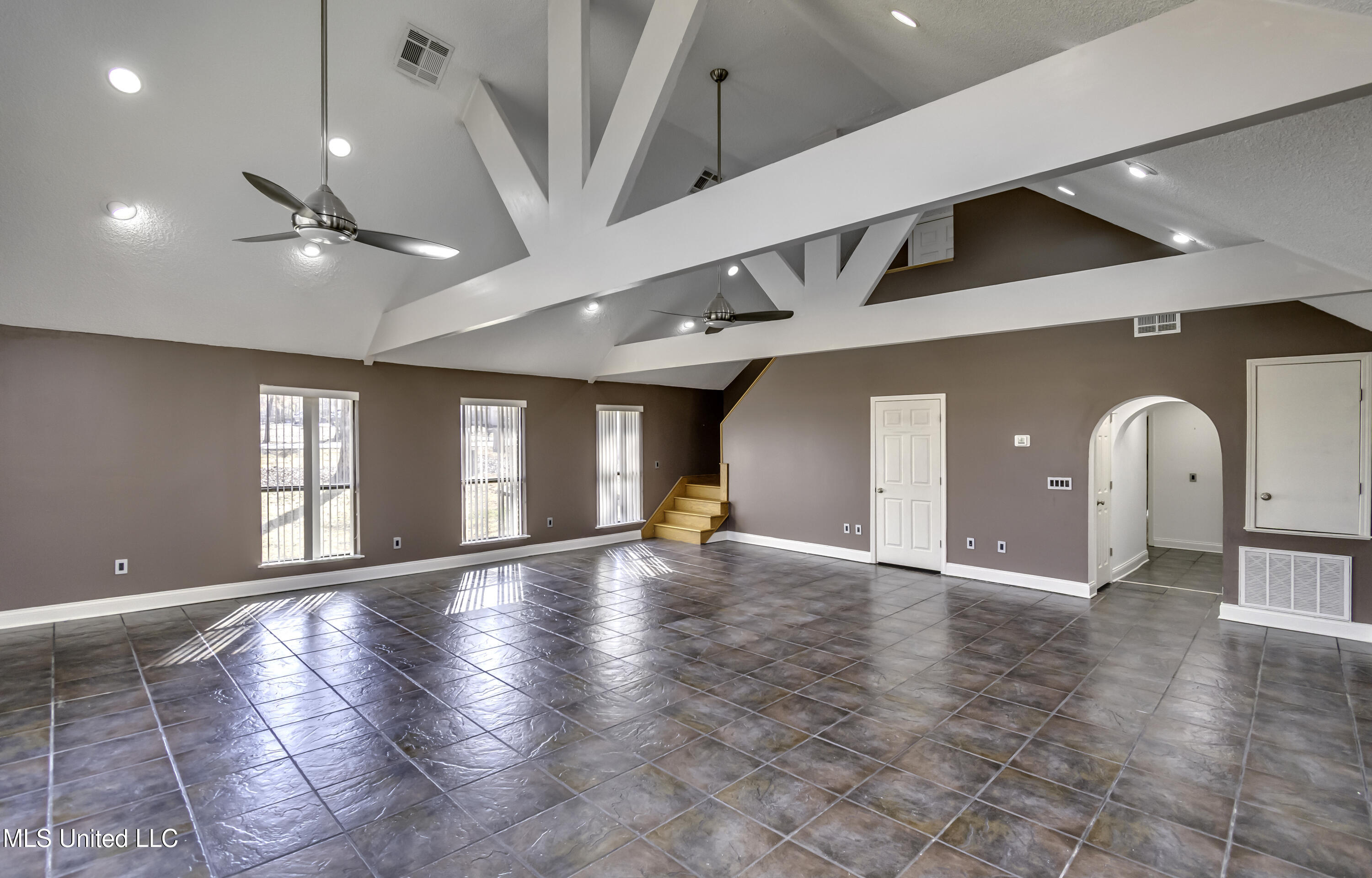 110 Meadowview Drive Brandon, MS 39047 - Photo 39 of 57 110 Meadowview Dr--46