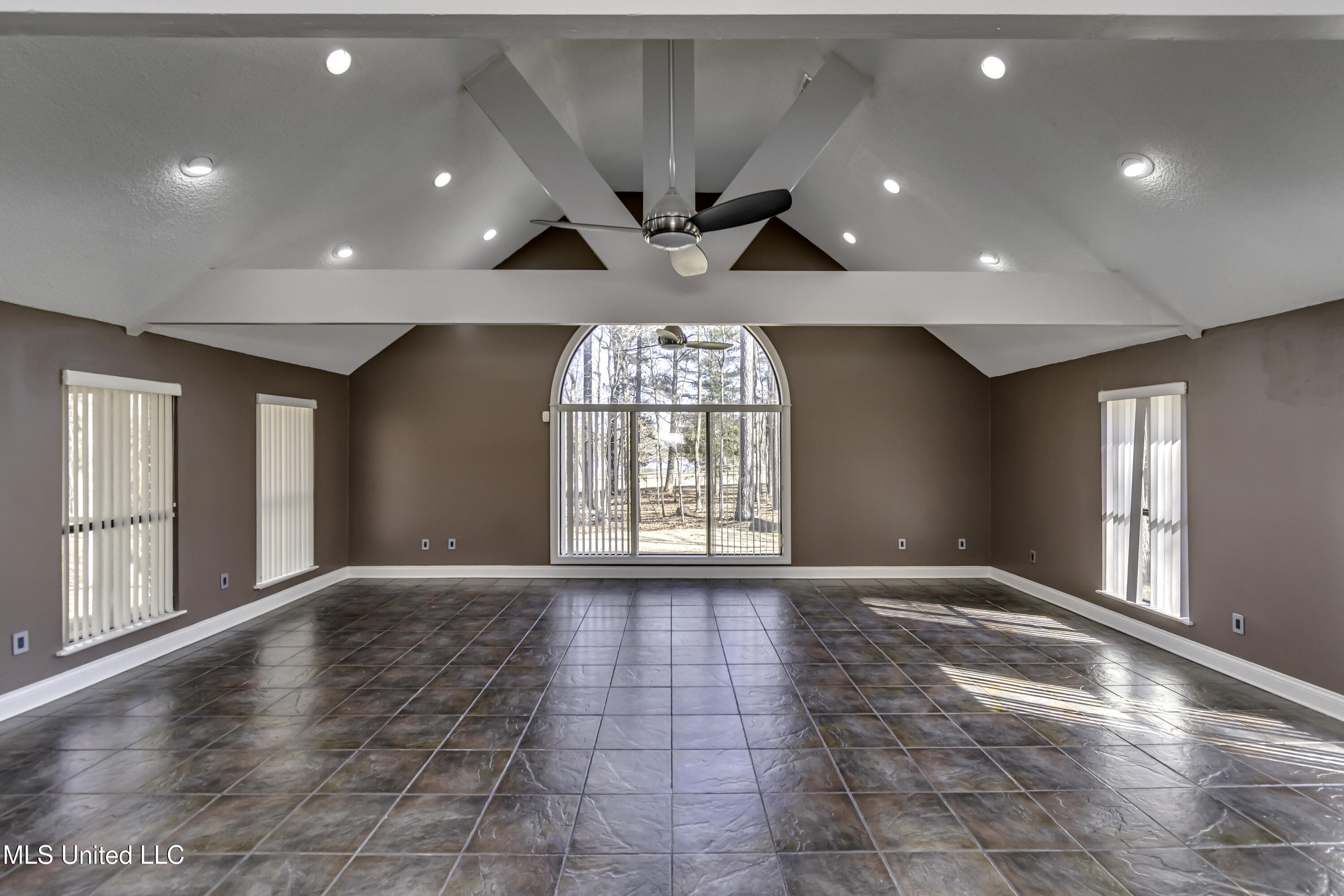 110 Meadowview Drive Brandon, MS 39047 - Photo 41 of 57 110 Meadowview Dr--49