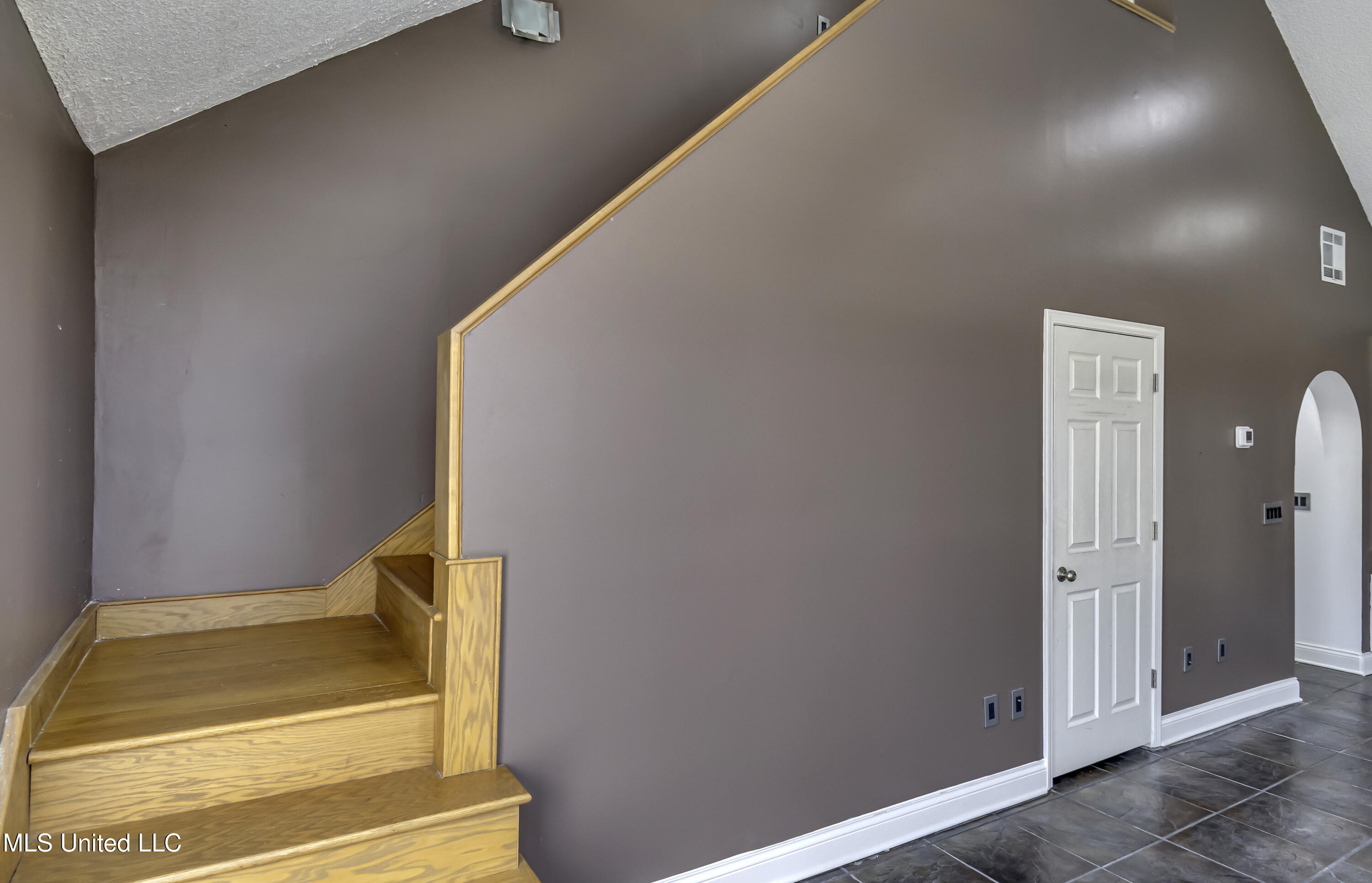 110 Meadowview Drive Brandon, MS 39047 - Photo 43 of 57 110 Meadowview Dr--56