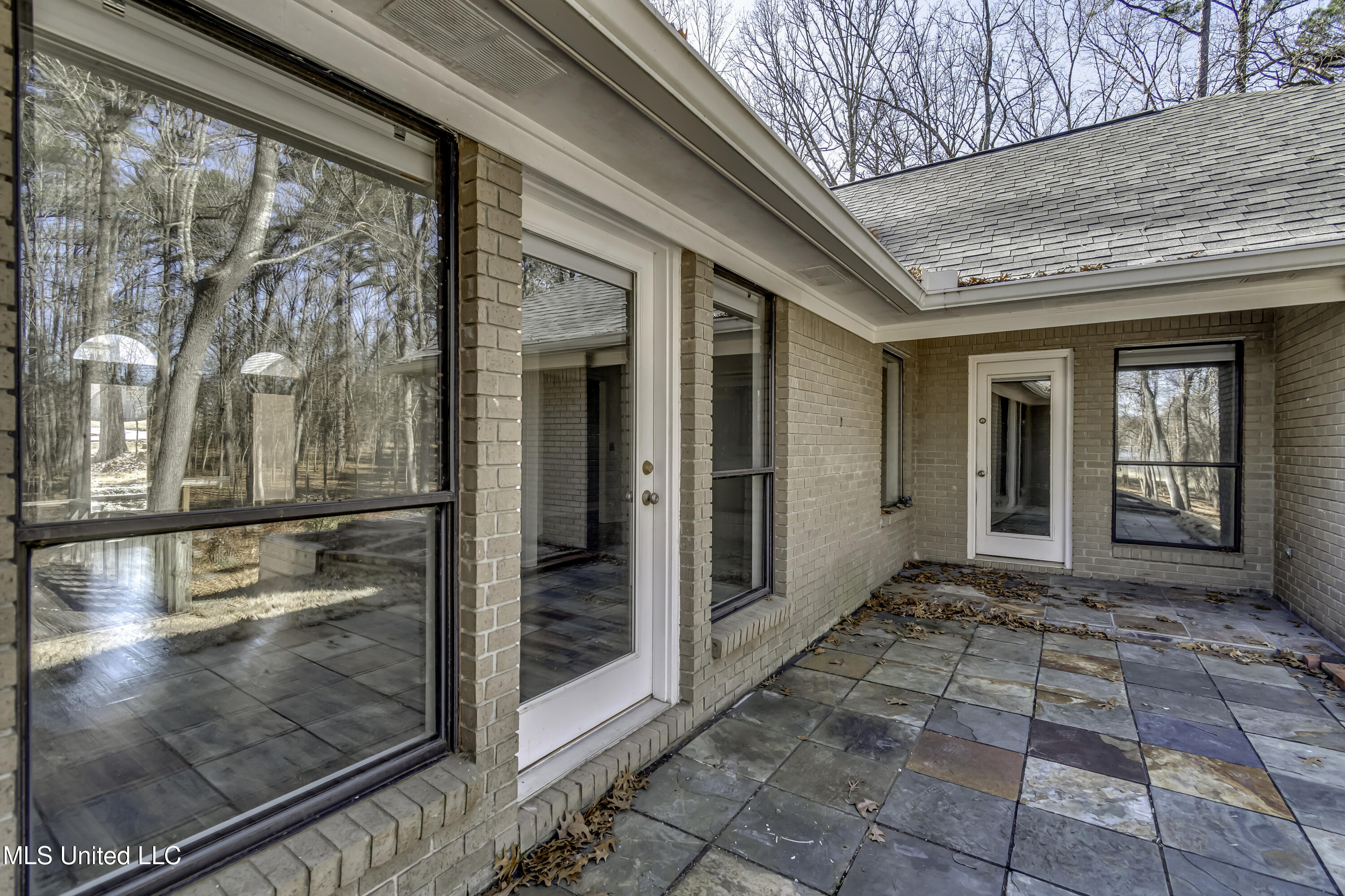 110 Meadowview Drive Brandon, MS 39047 - Photo 47 of 57 110 Meadowview Dr--14