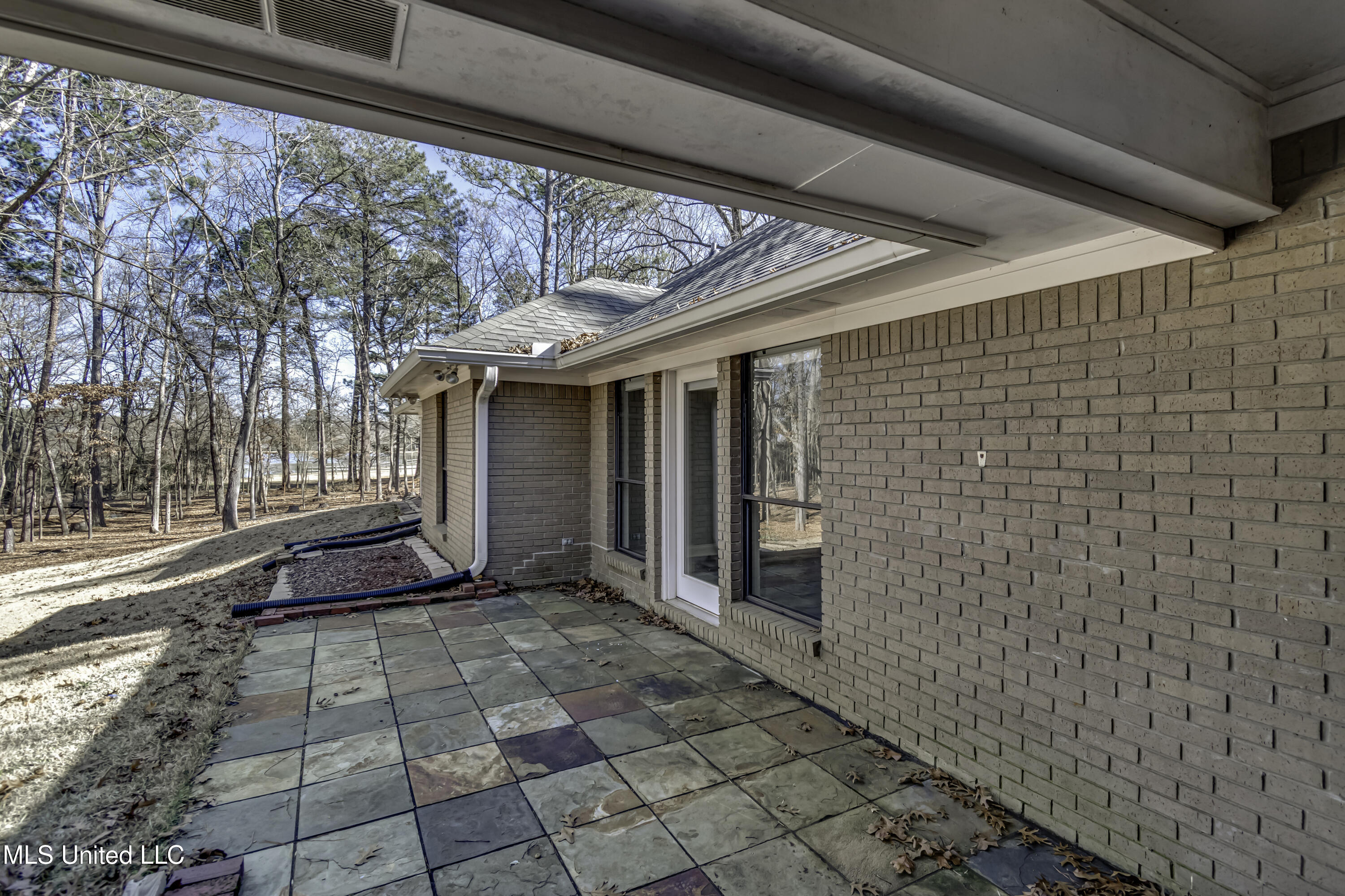 110 Meadowview Drive Brandon, MS 39047 - Photo 48 of 57 110 Meadowview Dr--17