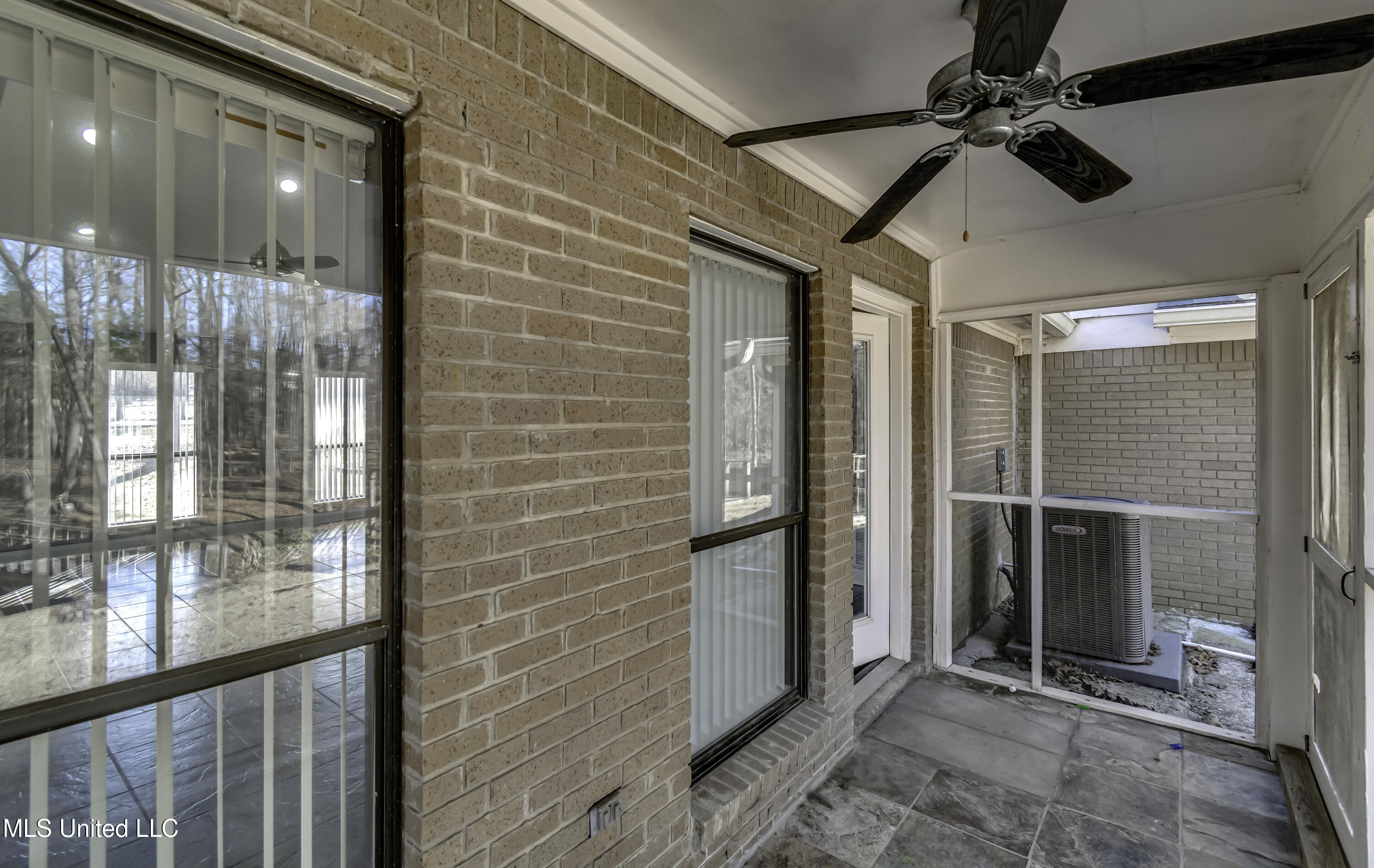 110 Meadowview Drive Brandon, MS 39047 - Photo 53 of 57 110 Meadowview Dr--52