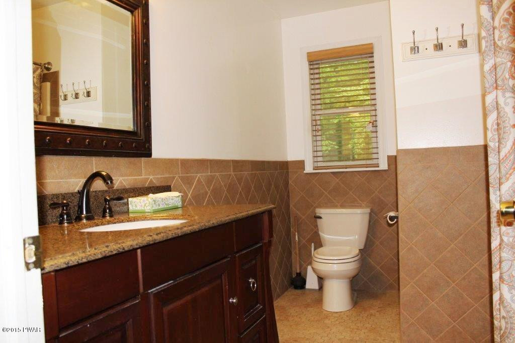 126 Dirk Road Tafton, PA 18464 - Photo 23 of 27