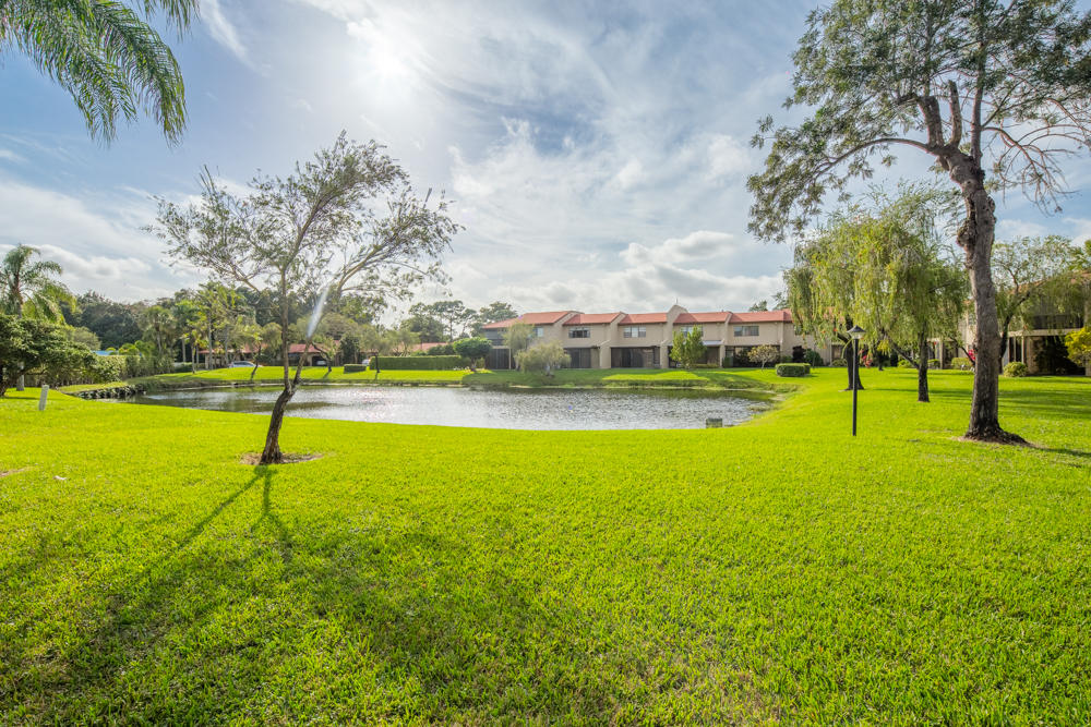 8520 Casa Del Lago, Unit 50F Boca Raton, FL 33433 - Photo 12 of 12 99860039-HDR_1000px