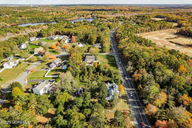 $975,000 | 693 East Veterans Highway, Jackson, NJ 08527