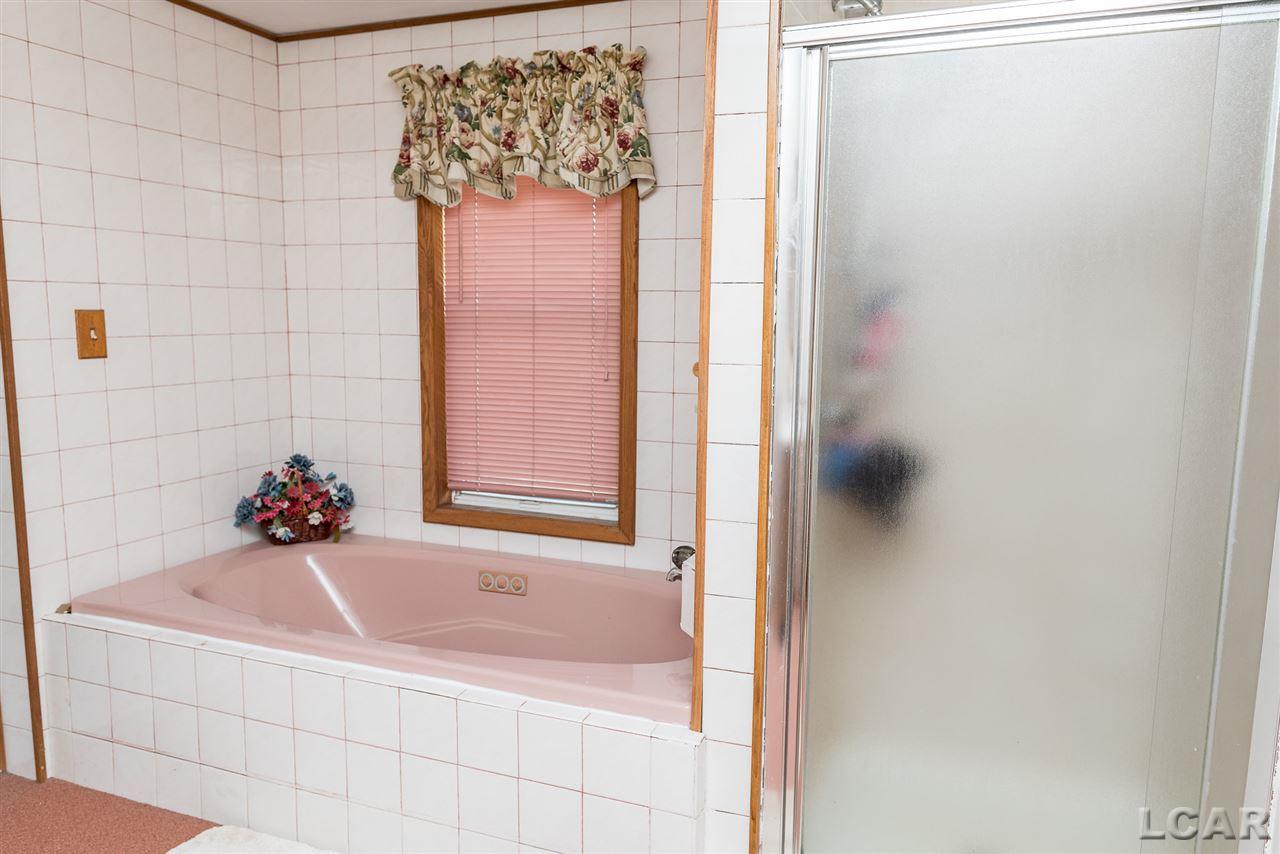 5520 West Beecher Road Adrian, MI 49221 - Photo 25 of 45 31354896-24.JPG