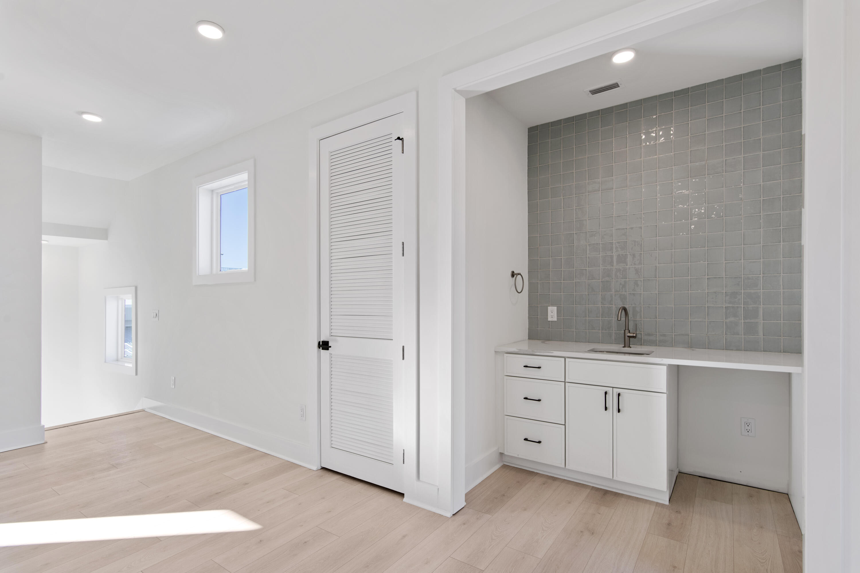 39 Sarah Street, Unit LOT 17 Inlet Beach, FL 32461 - Photo 35 of 60 Wet Bar