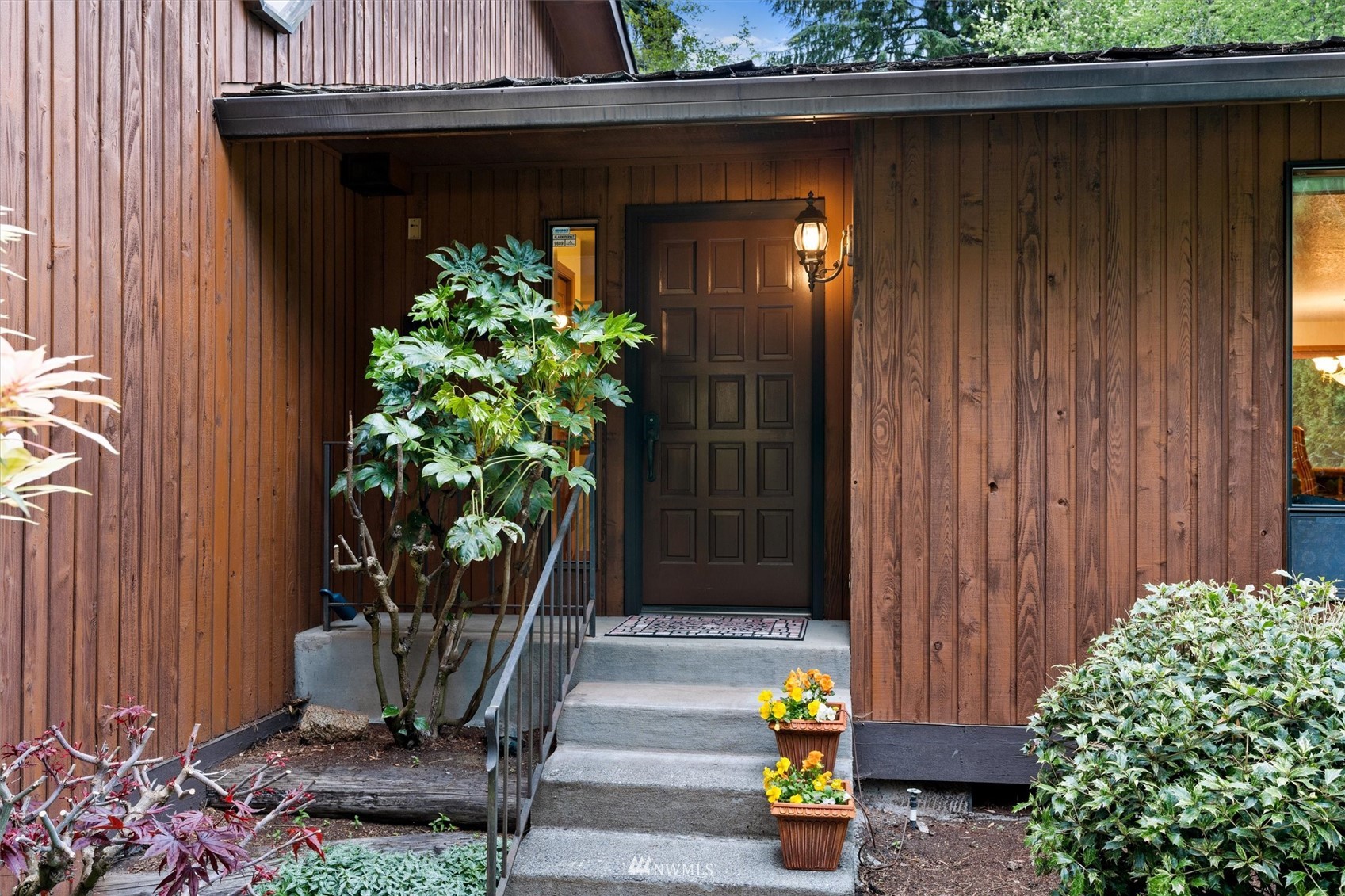 2012 Southwest 306th Place Federal Way, WA 98023 - Photo 3 of 40 Gallery Image 3