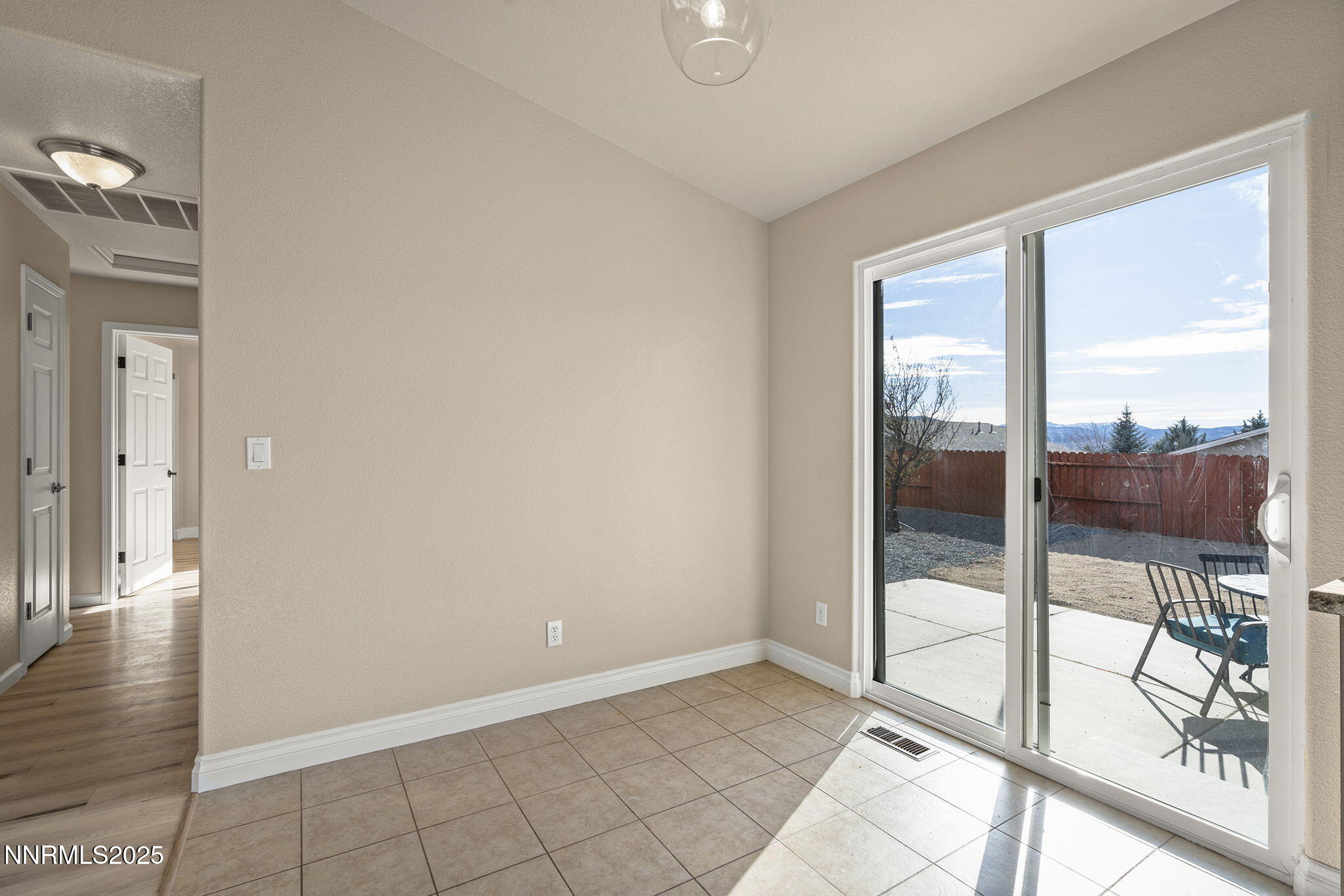 18261 Grizzly Bear Court Reno, NV 89508 - Photo 8 of 22 8-web-or-mls-_DSC0700