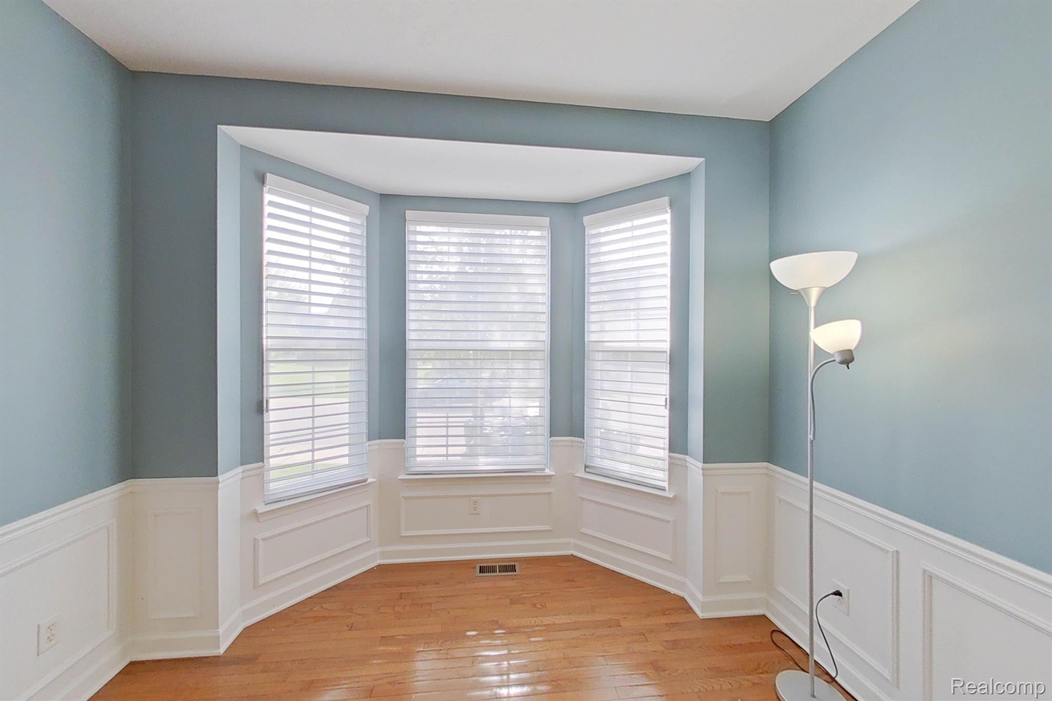 27147 Victoria Road Novi, MI 48374 - Photo 11 of 74 Gallery Image 11