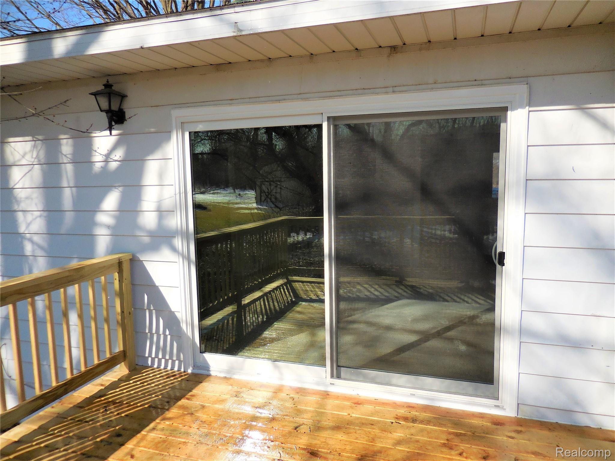 1111 Reid Road Flint, MI 48507 - Photo 13 of 42 DSCN4056 (2).JPG