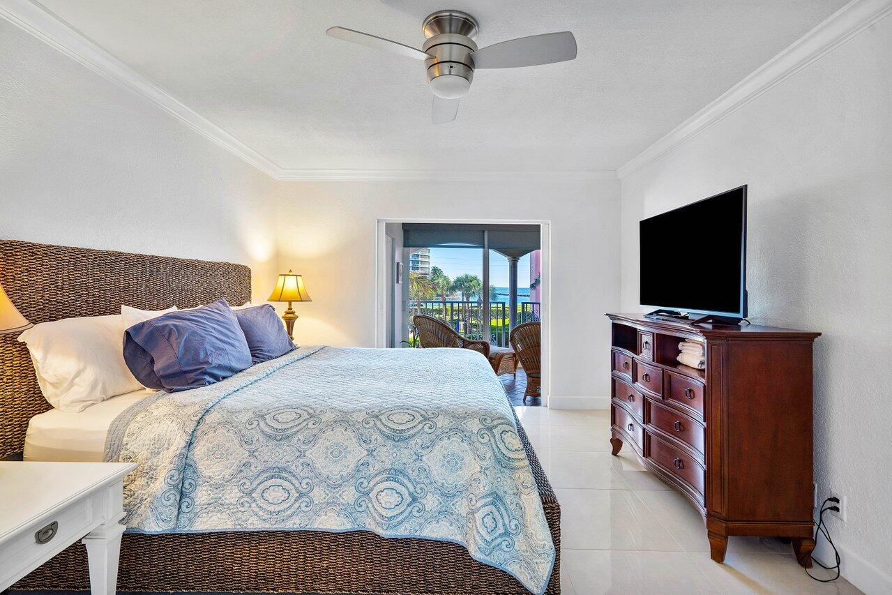 1040 Banyan Road, Unit 2010 Boca Raton, FL 33432 - Photo 21 of 46 1040 Banyan Rd 2010