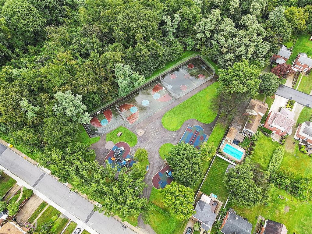 952 Shadycrest Road Pittsburgh, PA 15216 - Photo 22 of 23 Gallery Image 22