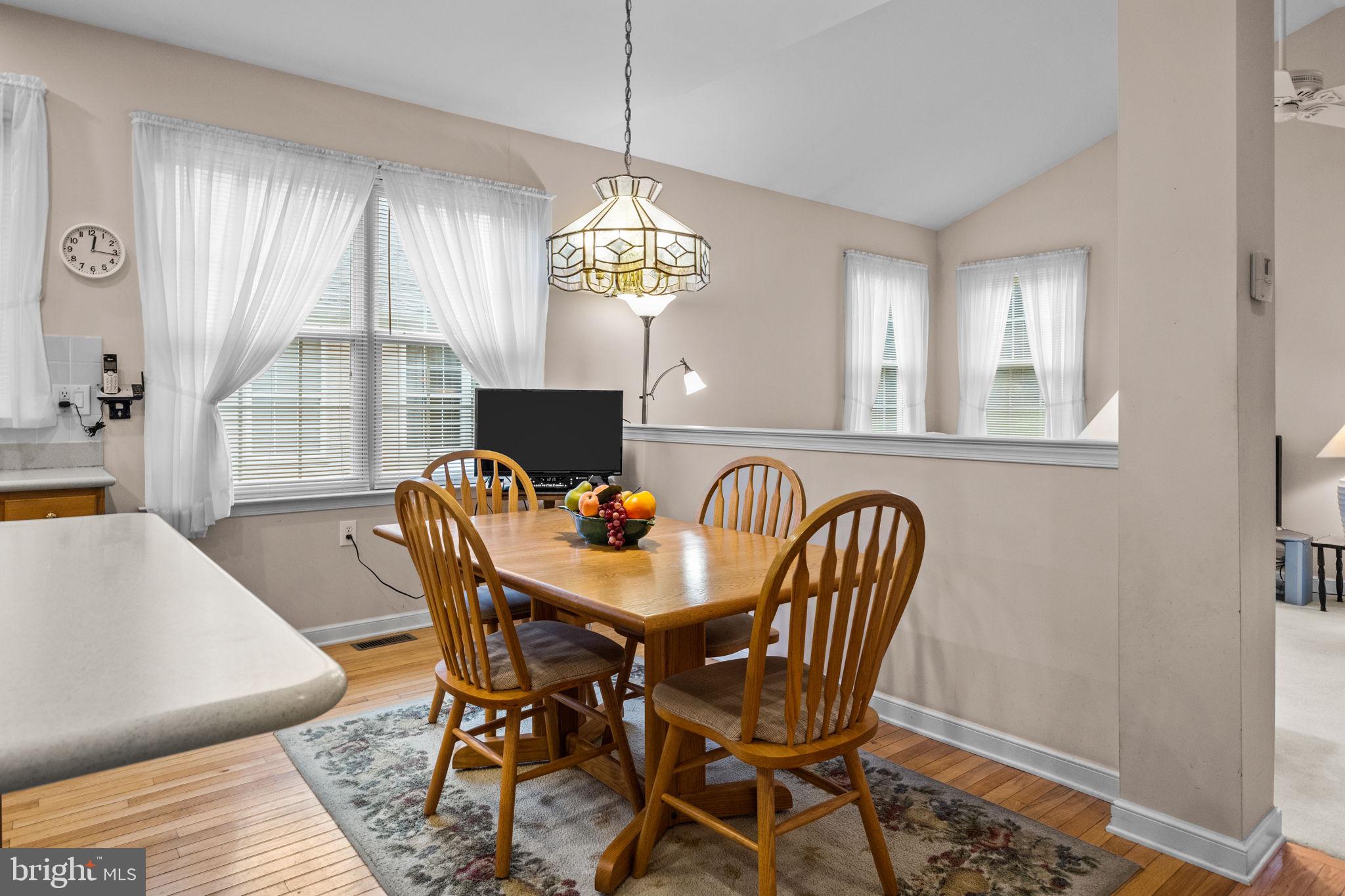 18 Bluebonnet Road Langhorne, PA 19047 - Photo 15 of 32 Eat In Kitchen