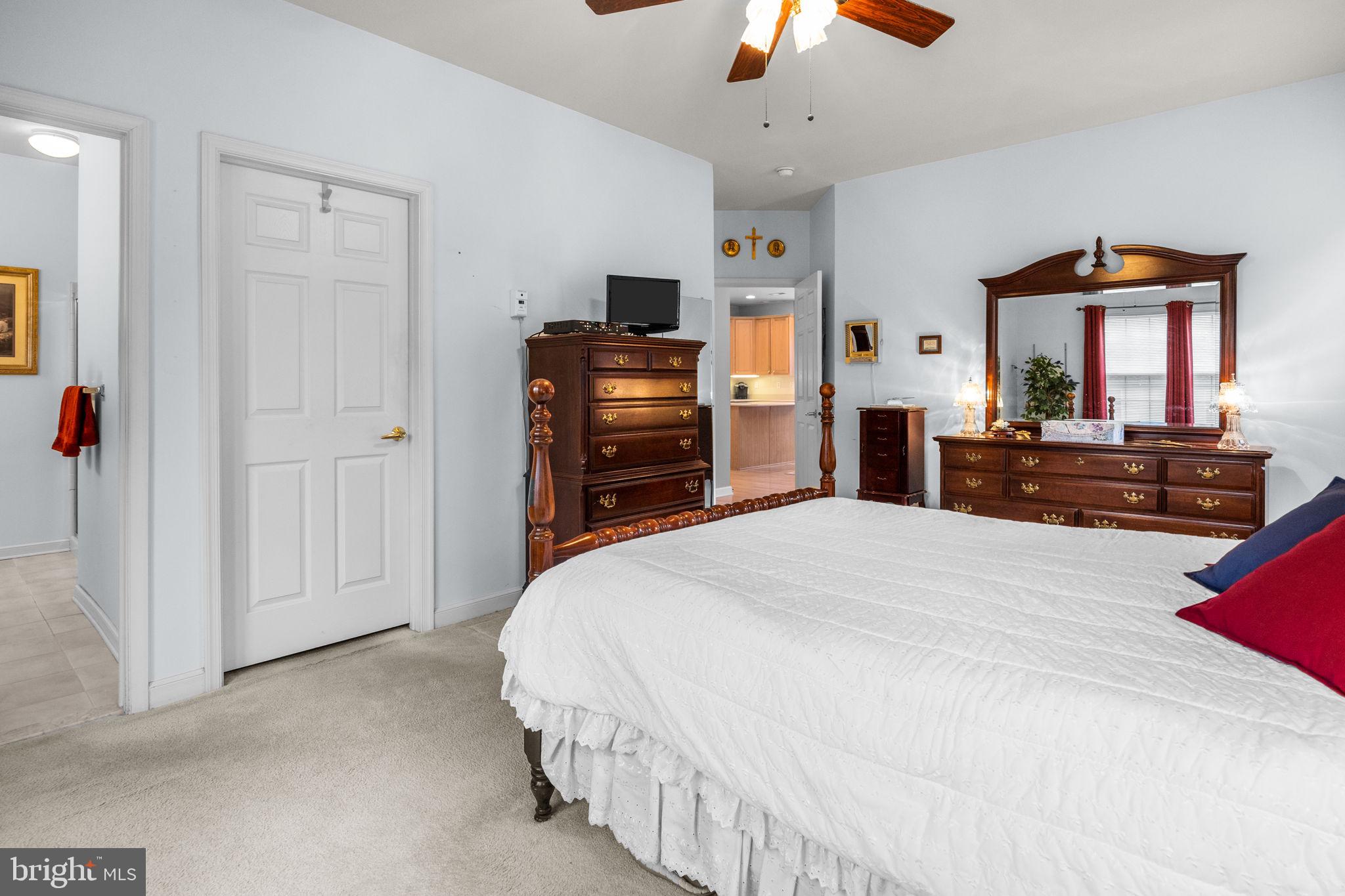 18 Bluebonnet Road Langhorne, PA 19047 - Photo 19 of 32 Primary Bedroom