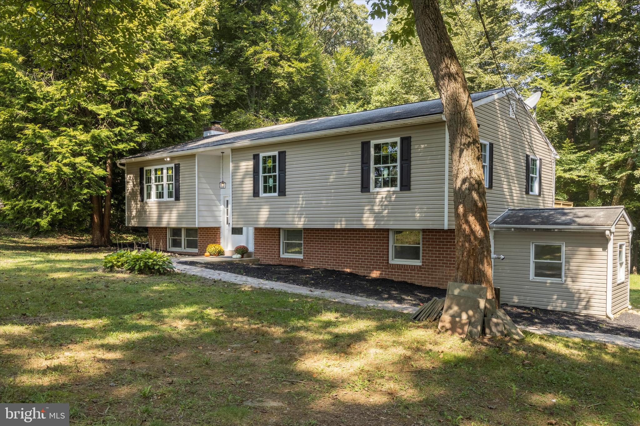 164 Creamery Road Elverson, PA 19520 - Photo 3 of 50 Front Exterior