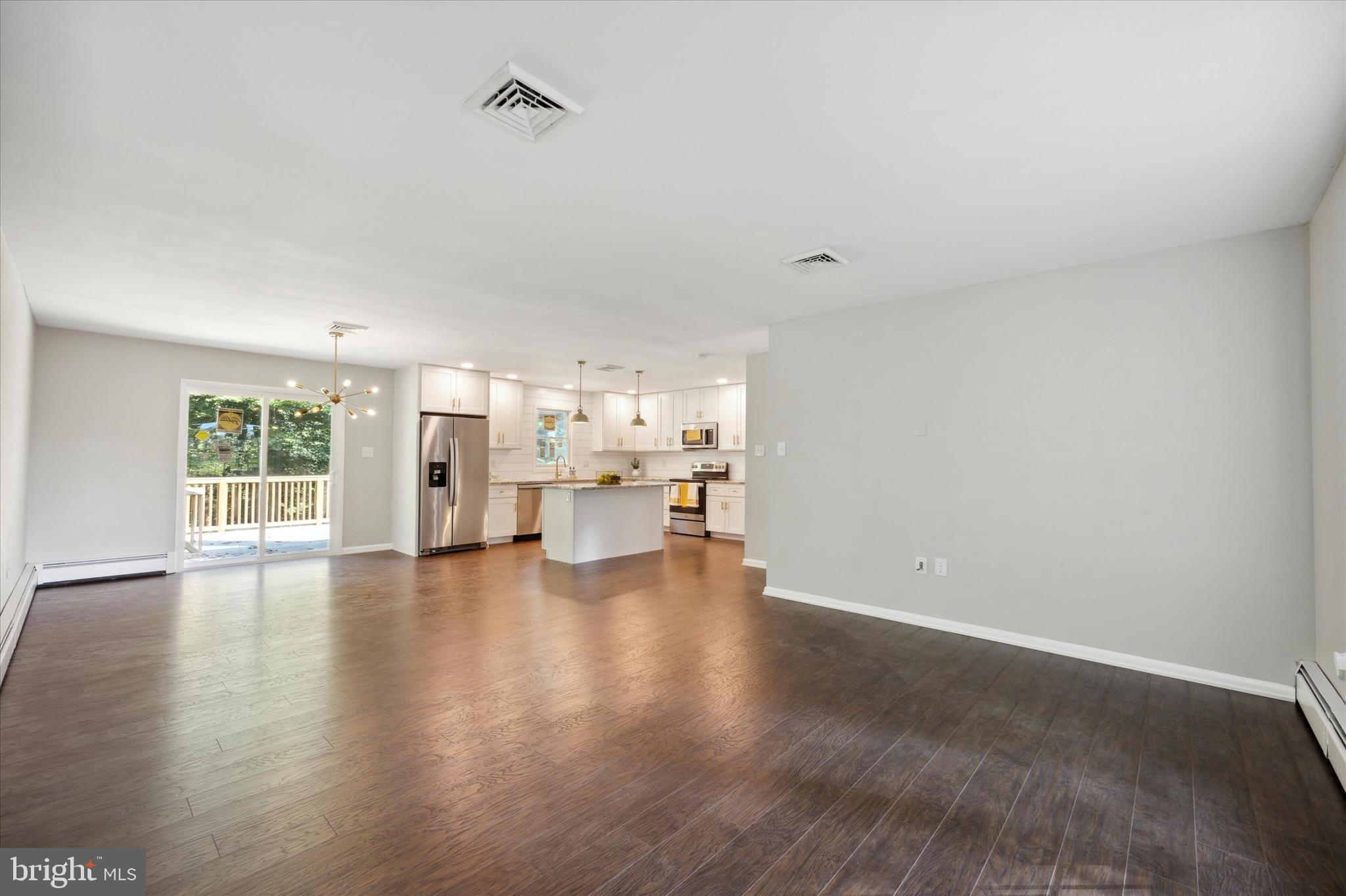 164 Creamery Road Elverson, PA 19520 - Photo 9 of 50 Living Room