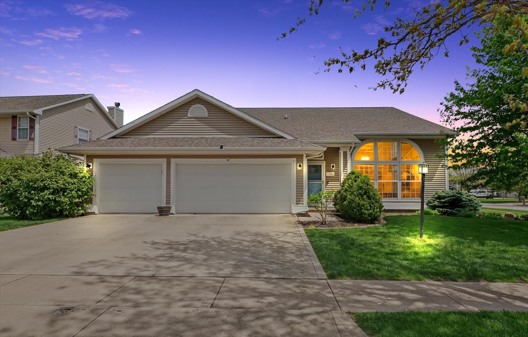 1206 Cobblefield Road Champaign, IL 61822 - Photo 2 of 41 Gallery Image 2