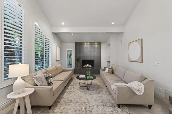 $1,795,000 | 2788 West Bluff Avenue, Fresno, CA 93711