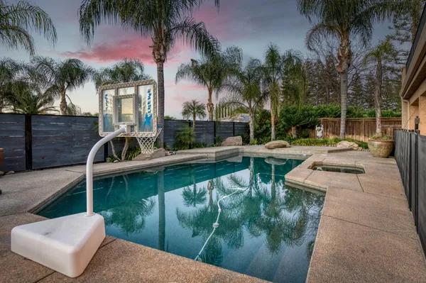 $1,795,000 | 2788 West Bluff Avenue, Fresno, CA 93711