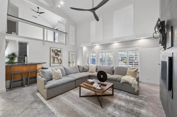 $1,795,000 | 2788 West Bluff Avenue, Fresno, CA 93711