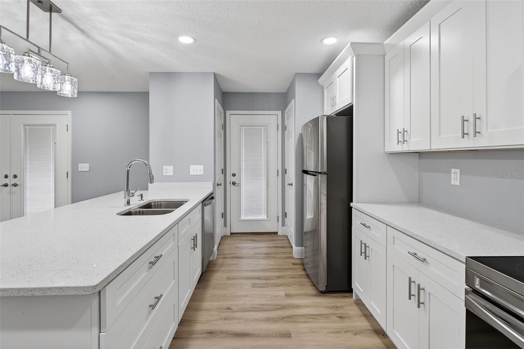 12909 Star Country Lane, Unit B Dover, FL 33527 - Photo 5 of 20