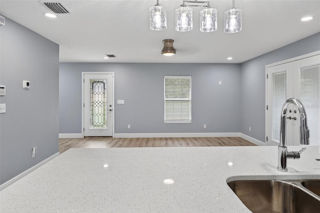 12909 Star Country Lane, Unit B Dover, FL 33527 - Photo 8 of 20