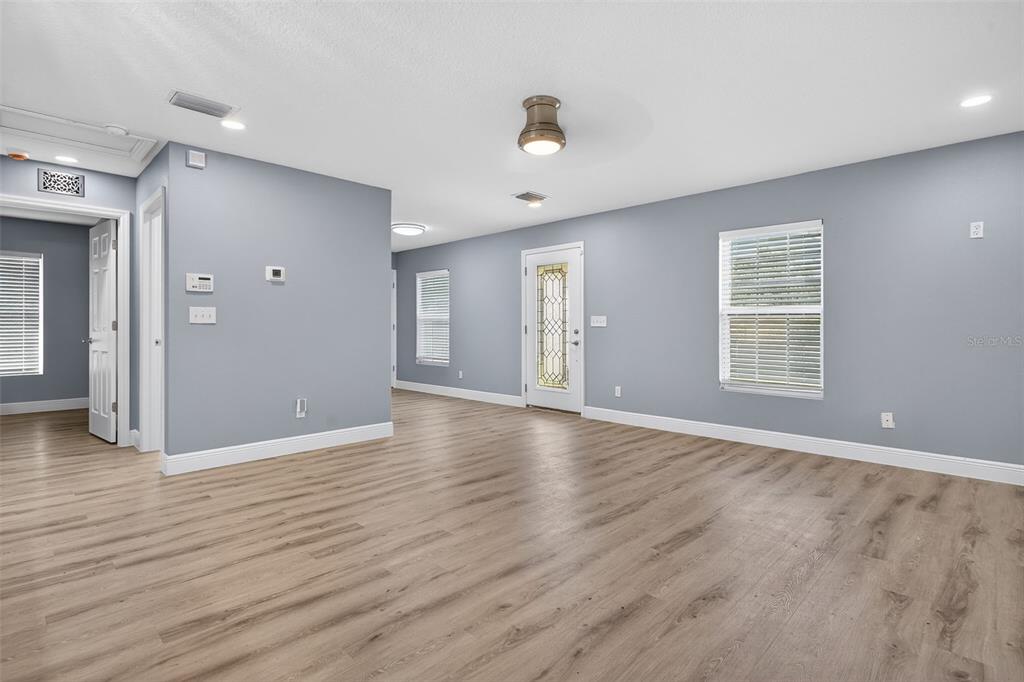 12909 Star Country Lane, Unit B Dover, FL 33527 - Photo 10 of 20