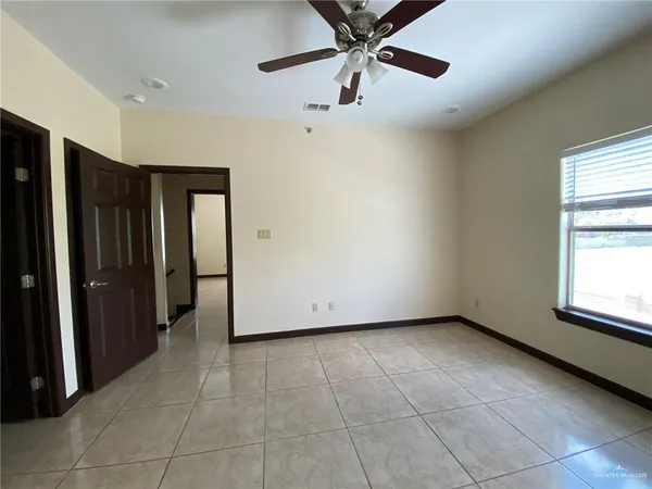 $1,050 | 1205 East Daffodil Avenue, Unit B, McAllen, TX 78501