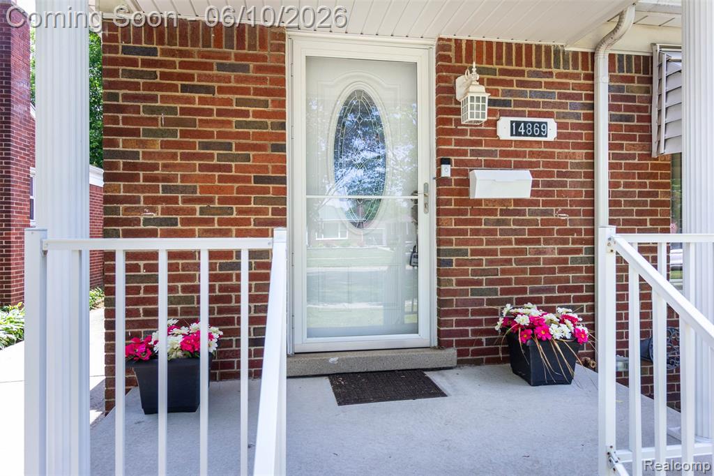 14869 Champaign Road Allen Park, MI 48101 - Photo 4 of 34