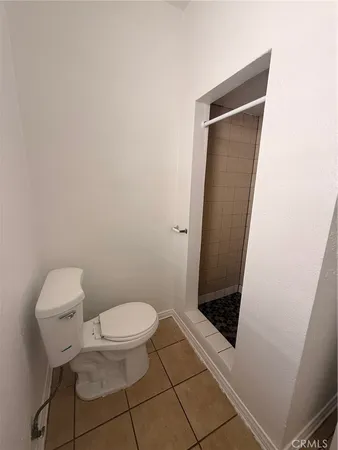 $1,600 | 534 Chestnut Avenue, Unit 4, Long Beach, CA 90802