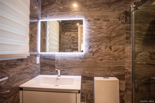 a view of a backyard of the house