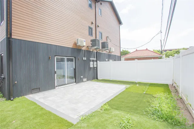 $7,800 | 622 West Penn Street, Unit A1, Long Beach, NY 11561