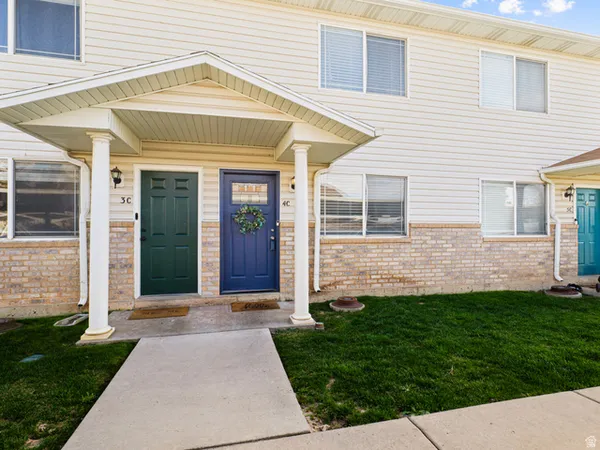 $278,400 | 422 East 2050th Street North, Unit 4C, Ogden, UT 84414