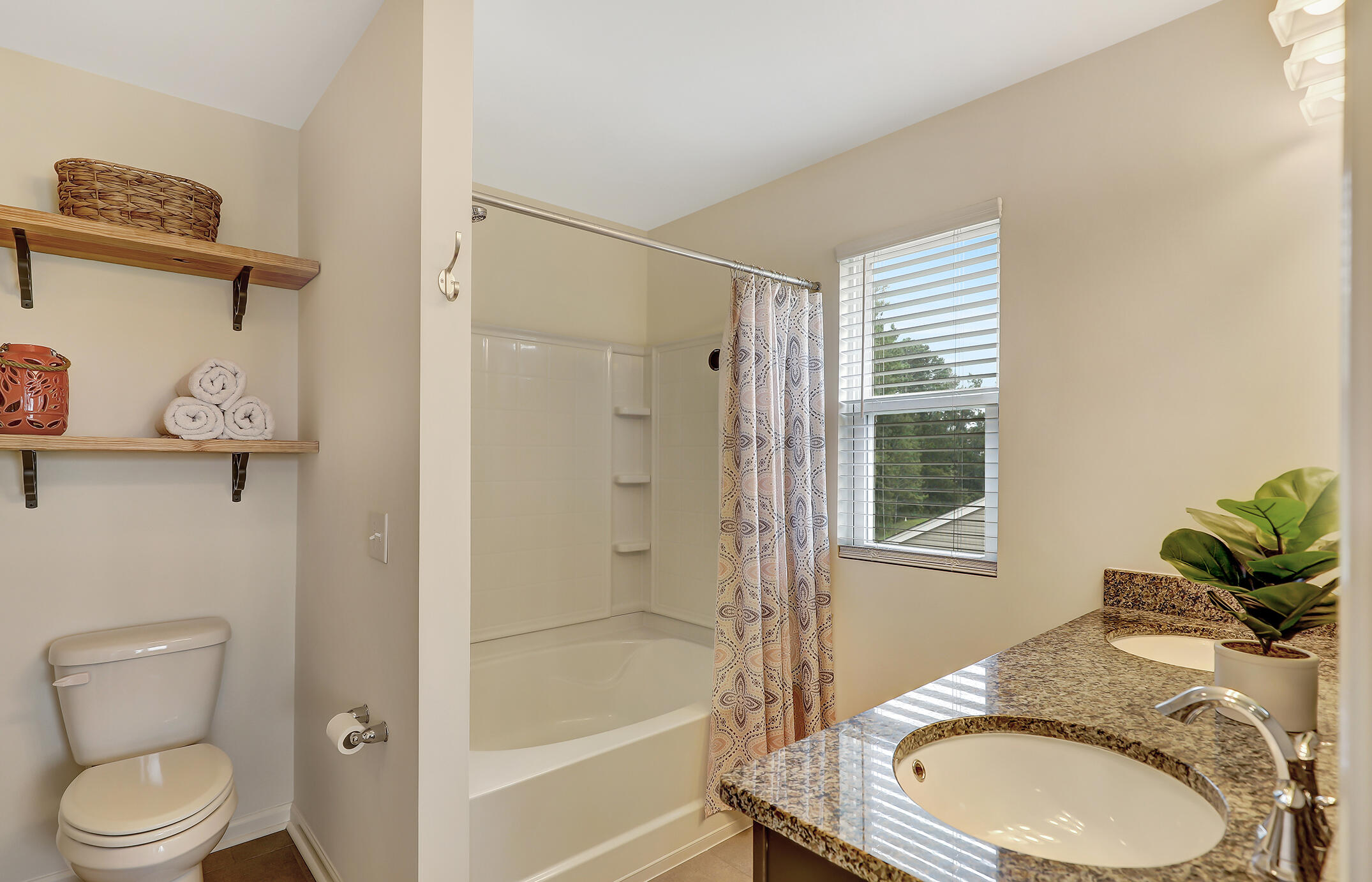 124 Rockingham Way Moncks Corner, SC 29461 - Photo 19 of 29 Master Bath