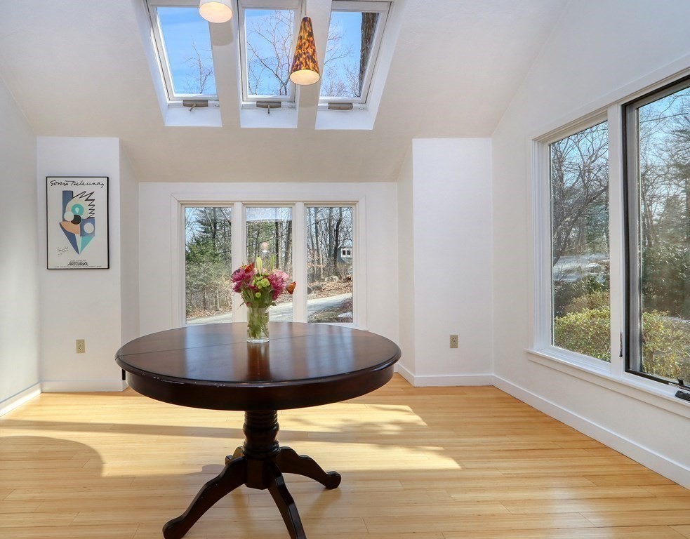 18 Juniper Ridge Road Lincoln, MA 01773 - Photo 4 of 37