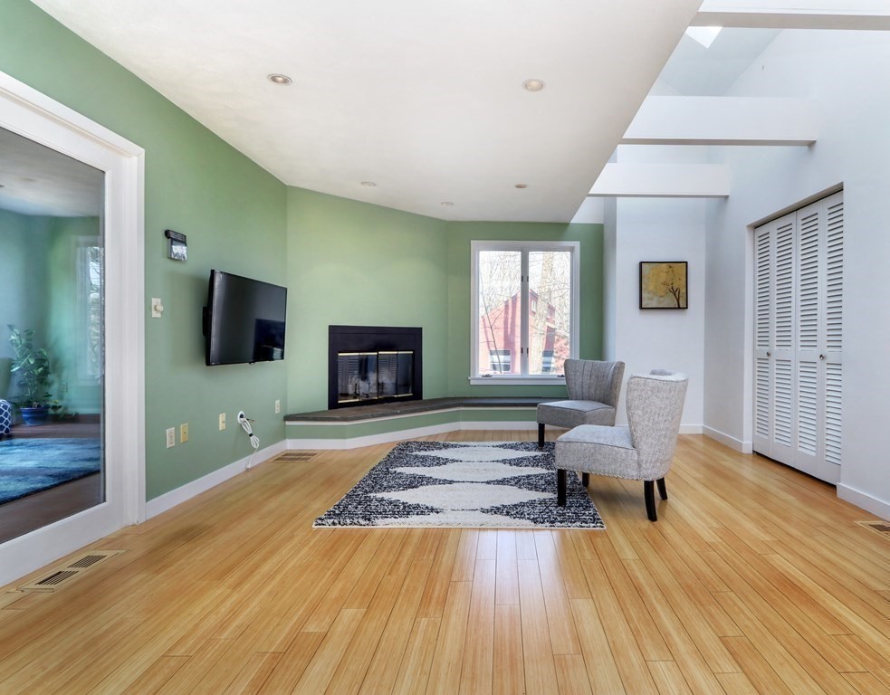 18 Juniper Ridge Road Lincoln, MA 01773 - Photo 6 of 37