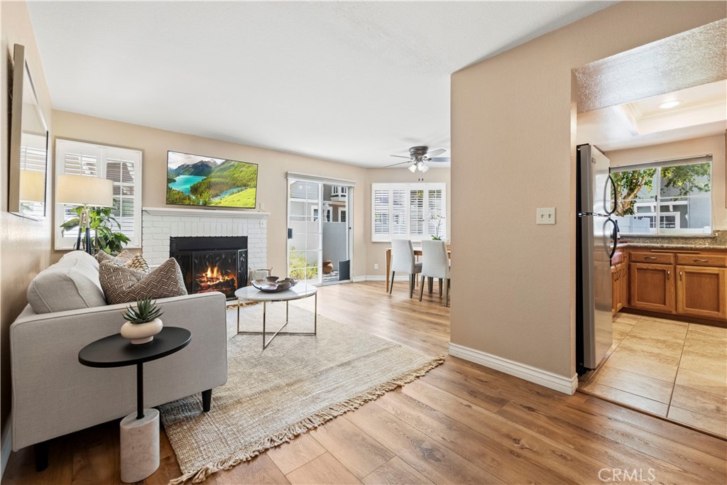 1866 Rory Lane, Unit 2 Simi Valley, CA 93063 - Photo 10 of 36 Gallery Image 10