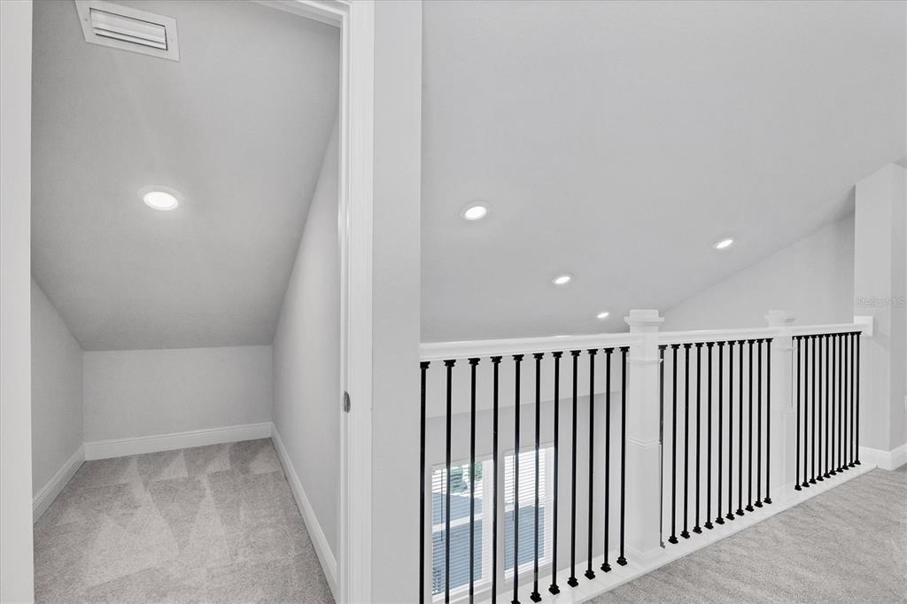 2340 Lindstrom Street Sarasota, FL 34237 - Photo 23 of 59