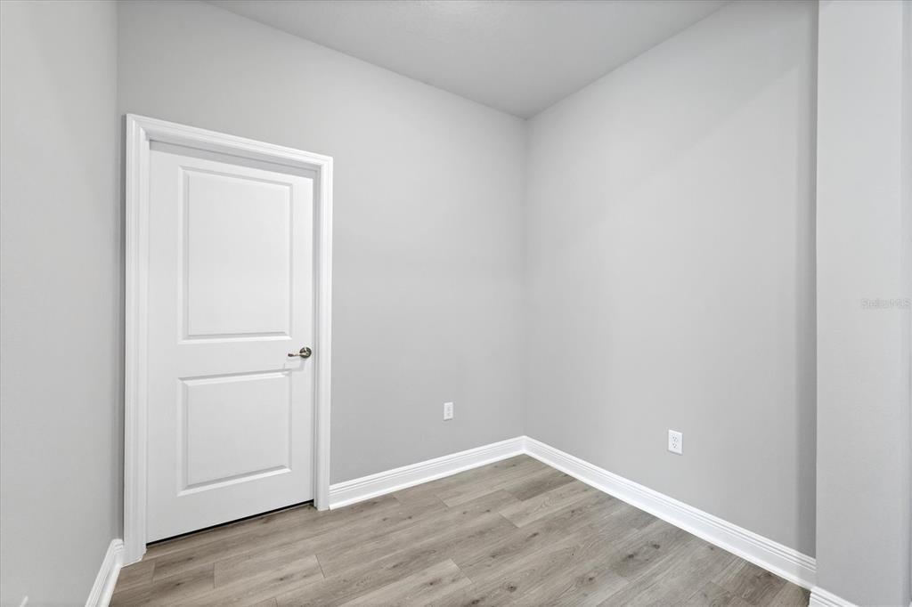 2340 Lindstrom Street Sarasota, FL 34237 - Photo 32 of 59