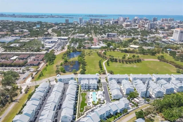 $749,000 | 2340 Lindstrom Street, Sarasota, FL 34237