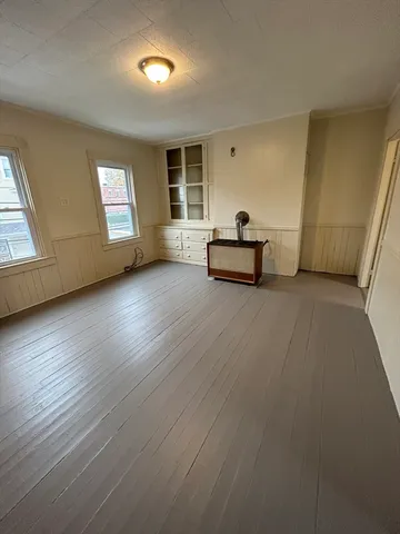 $1,200 | 126 Crapo Street, Unit 2S, New Bedford, MA 02744