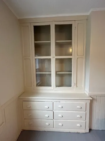 $1,200 | 126 Crapo Street, Unit 2S, New Bedford, MA 02744