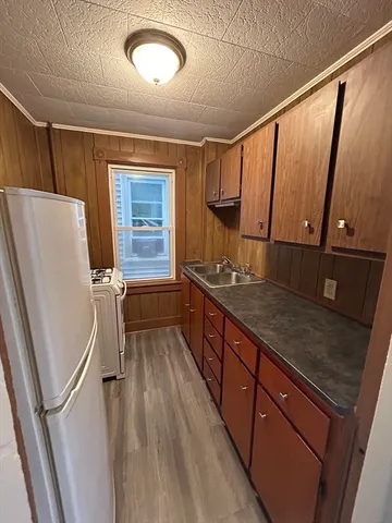 $1,200 | 126 Crapo Street, Unit 2S, New Bedford, MA 02744