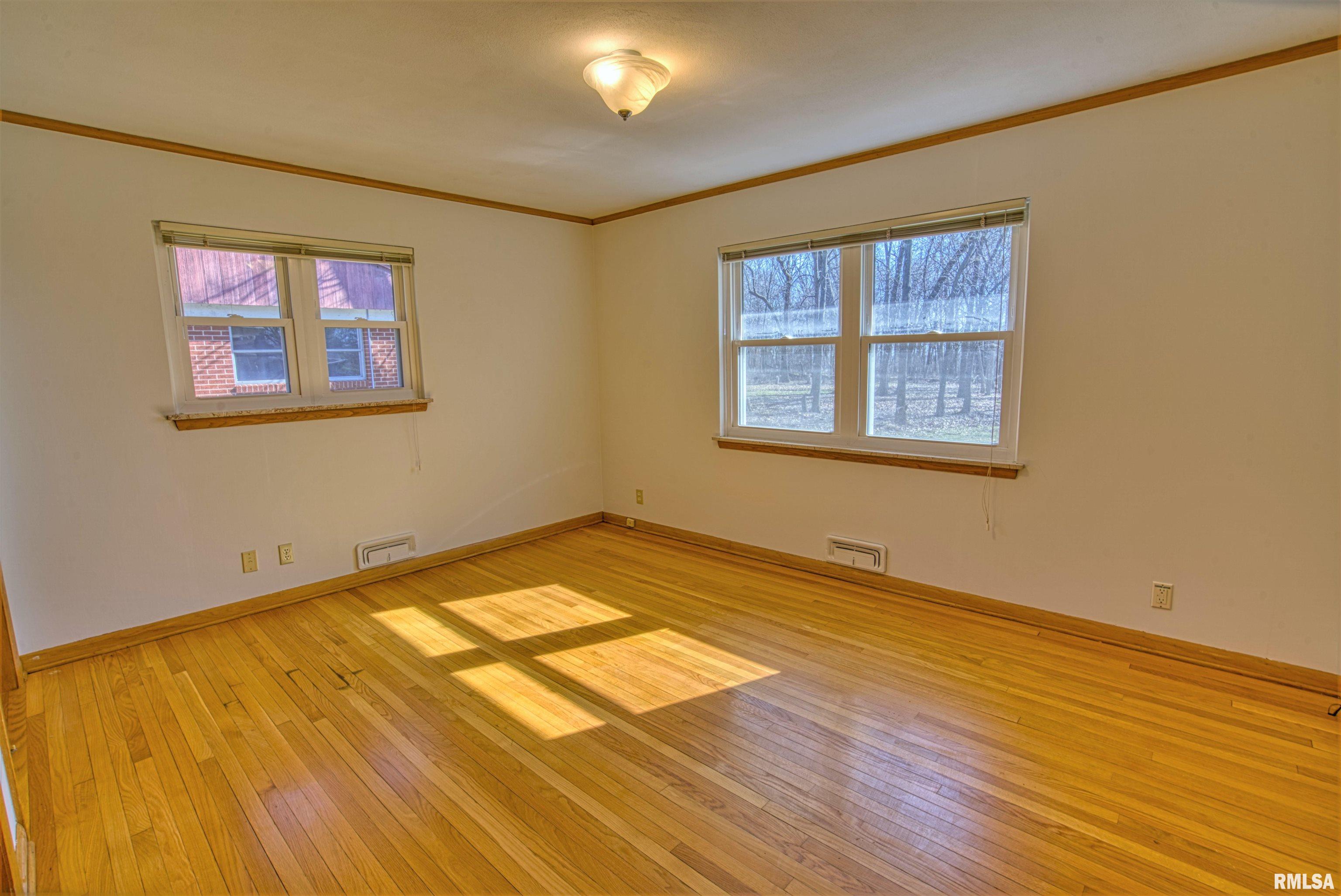 8830 North Picture Ridge Road Peoria, IL 61615 - Photo 11 of 36 Gallery Image 11