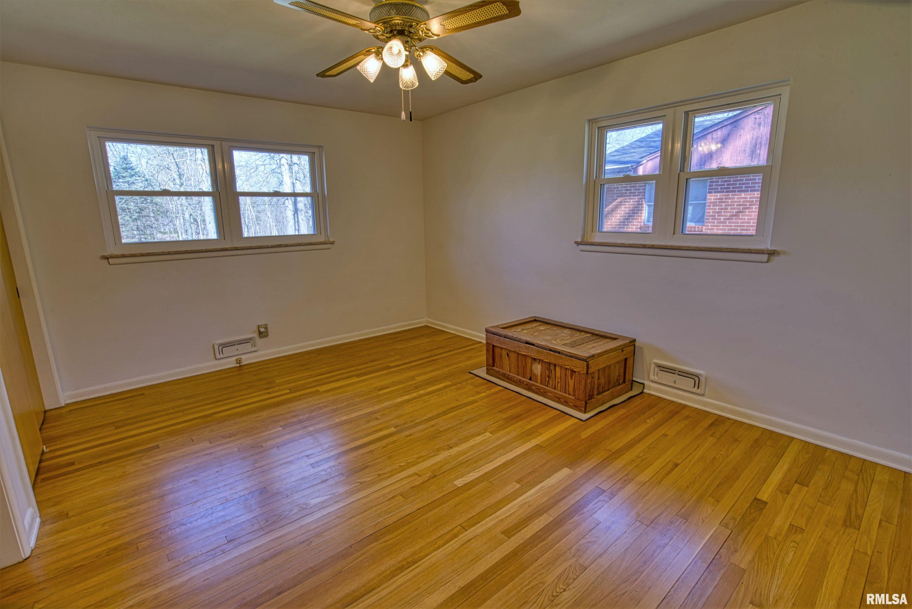 8830 North Picture Ridge Road Peoria, IL 61615 - Photo 13 of 36 Gallery Image 13