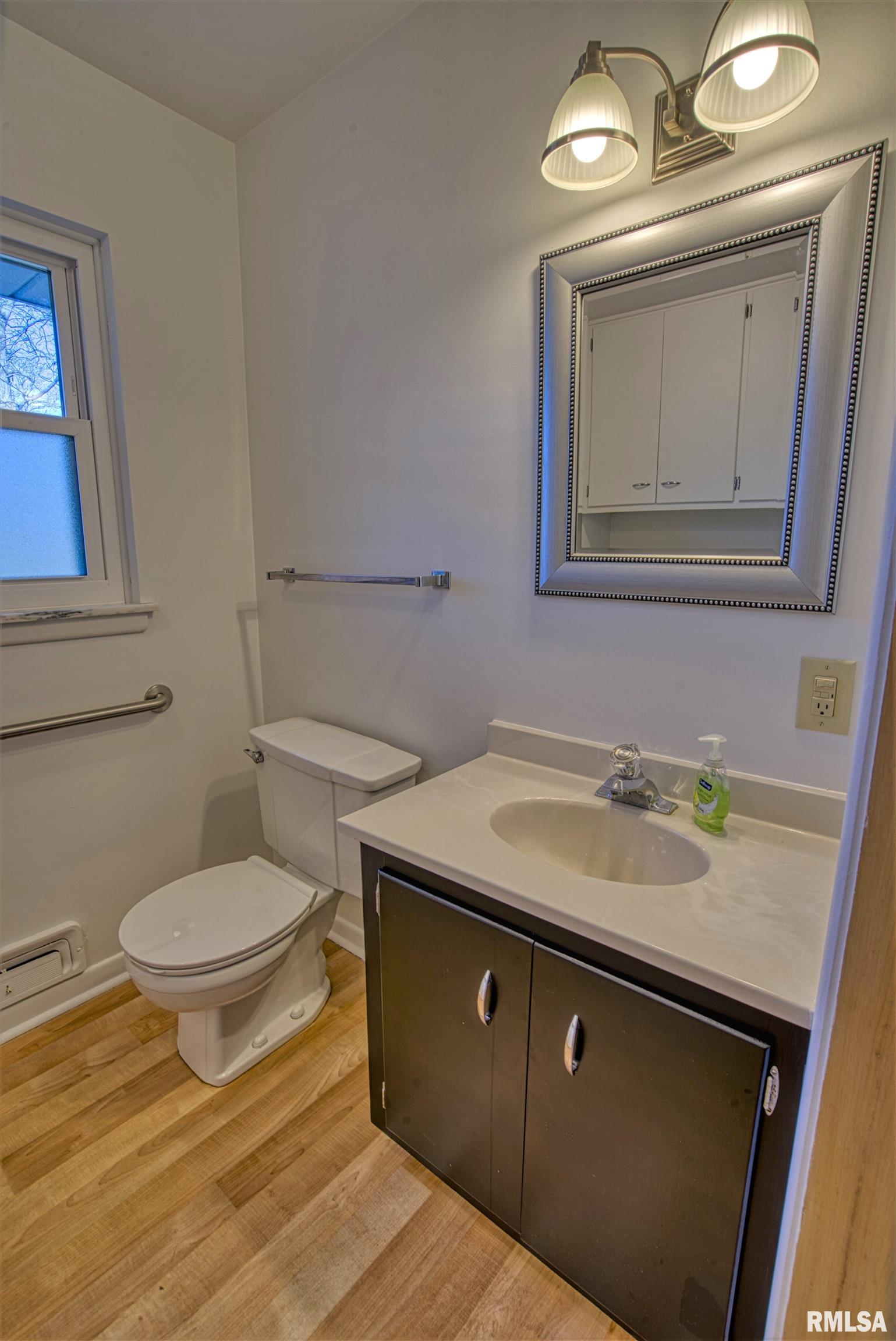 8830 North Picture Ridge Road Peoria, IL 61615 - Photo 16 of 36 Gallery Image 16