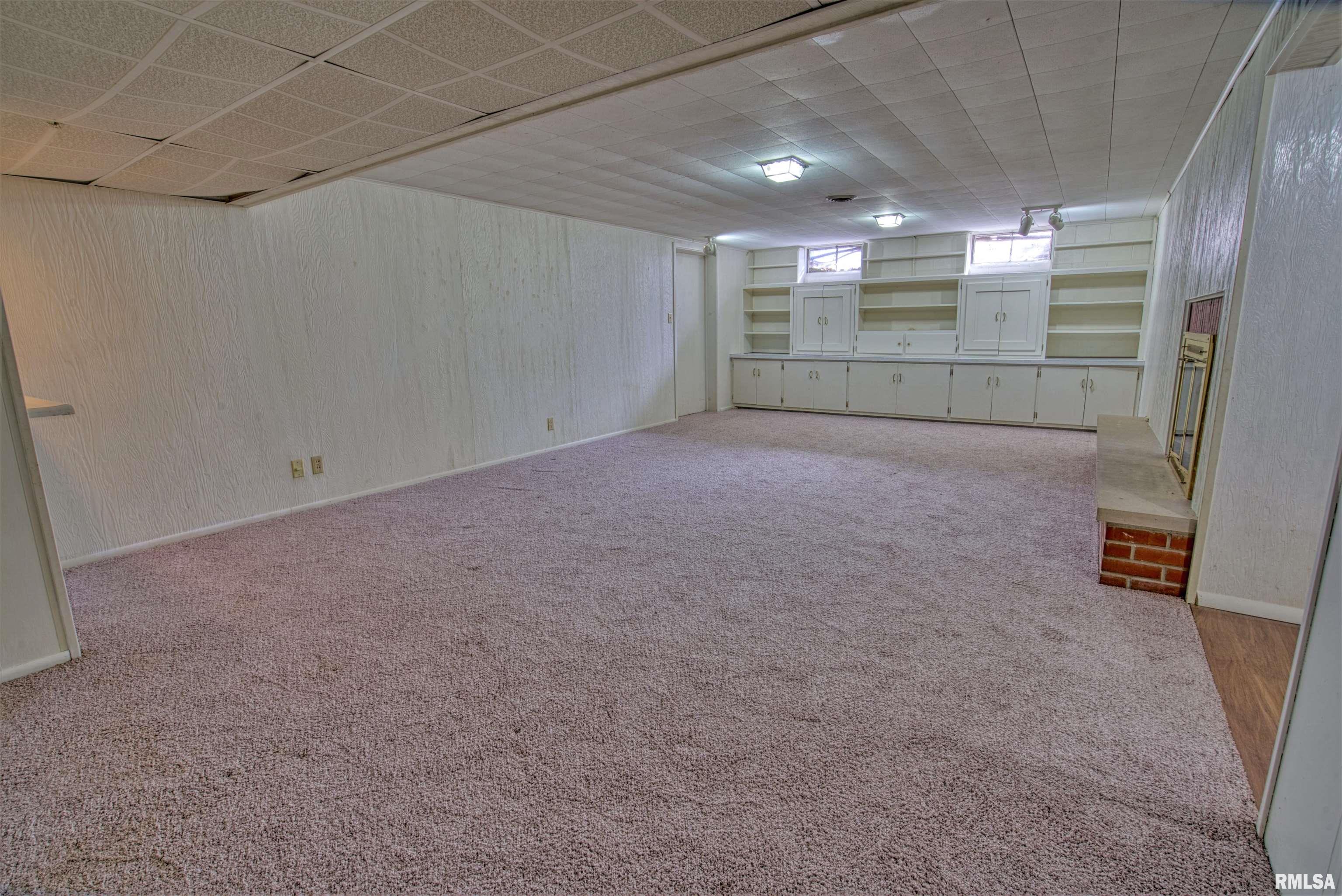 8830 North Picture Ridge Road Peoria, IL 61615 - Photo 17 of 36 Gallery Image 17