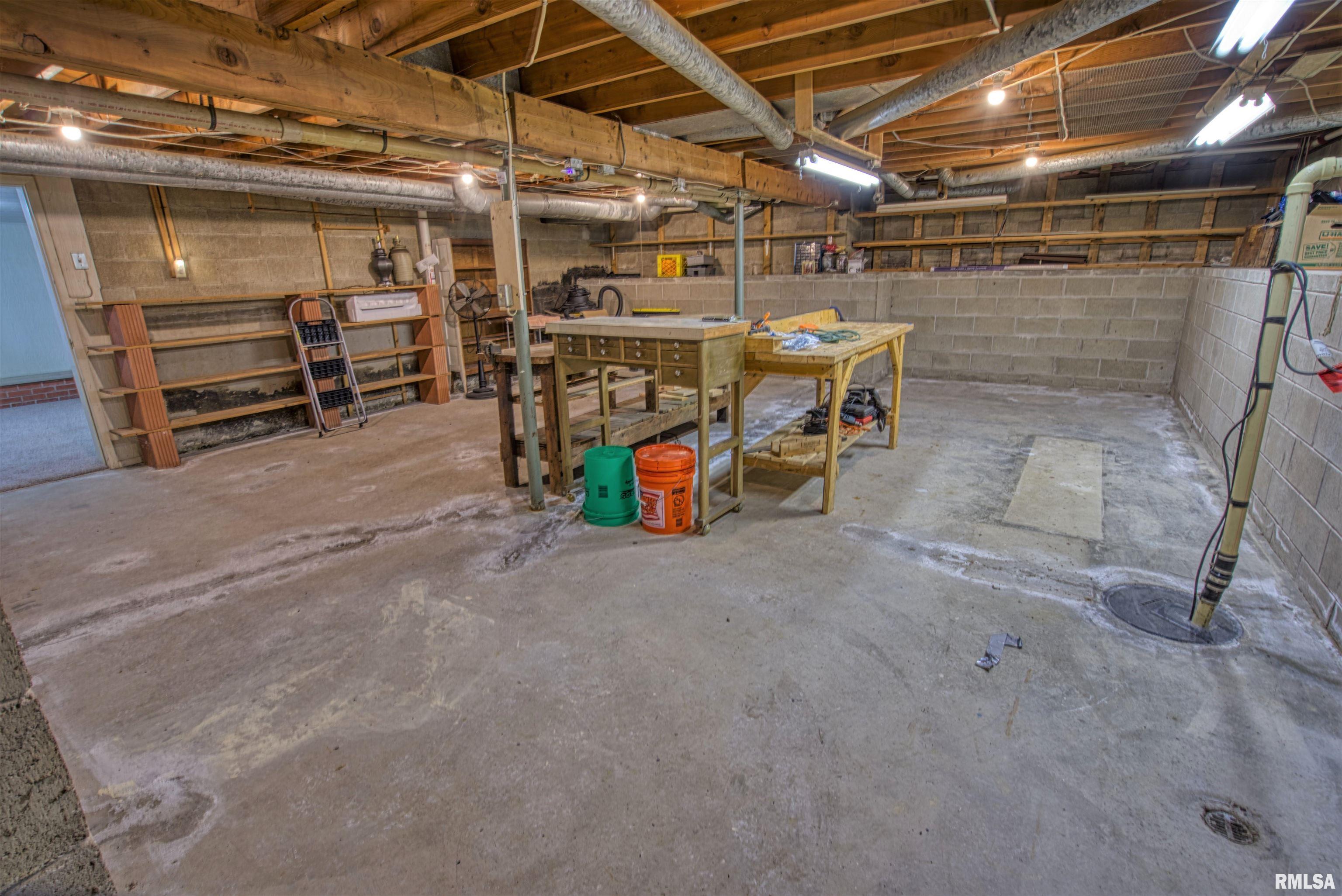 8830 North Picture Ridge Road Peoria, IL 61615 - Photo 20 of 36 Gallery Image 20